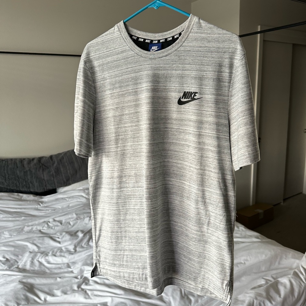 Men’s Nike lifestyle tee